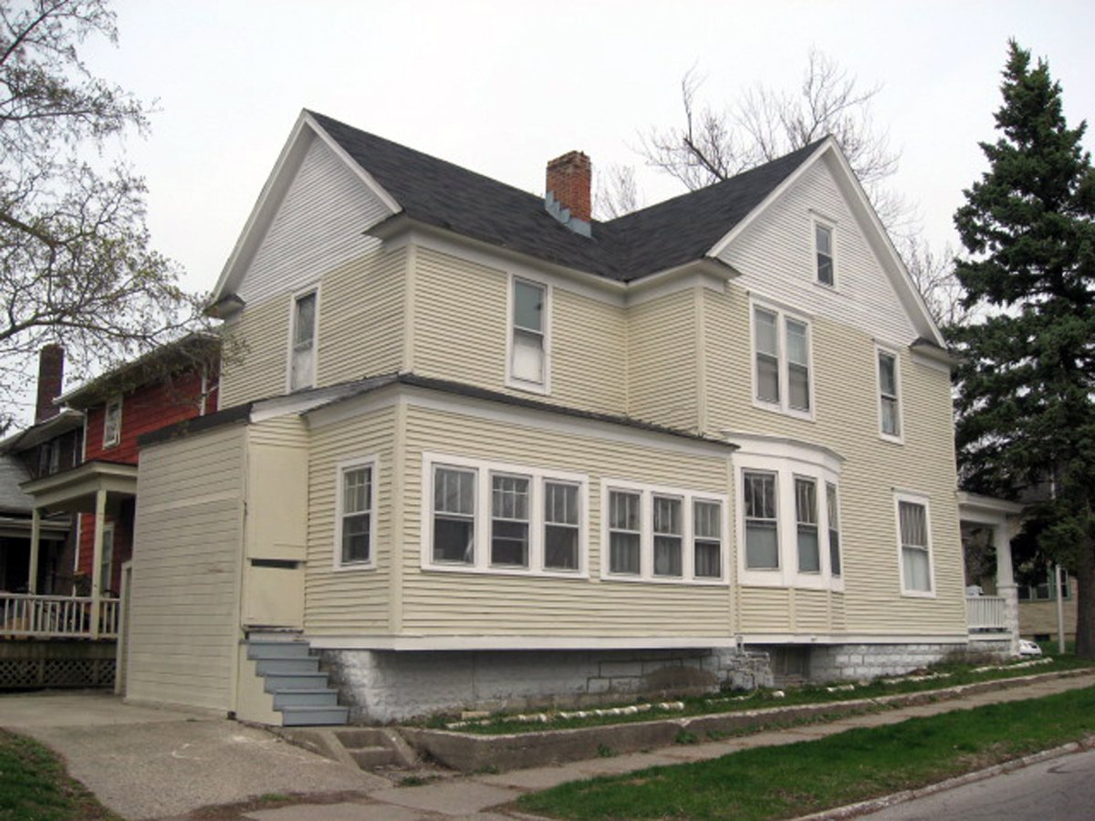 Property photo 4 - Estate Auction - Great Investment Opportunity